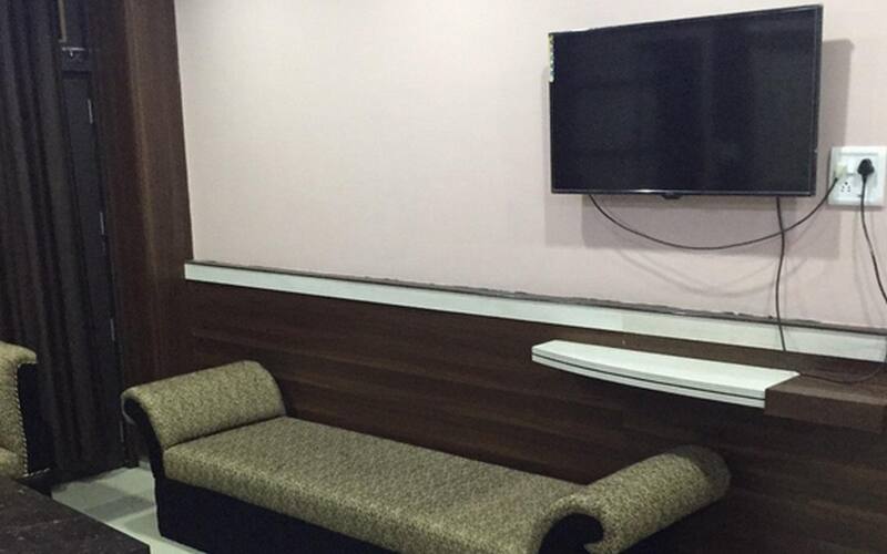 Hotel Blue Star, Datia 4